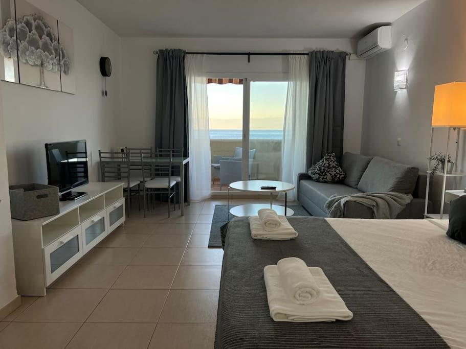 Benalbeach En La Playa Benalmadena Exterior photo